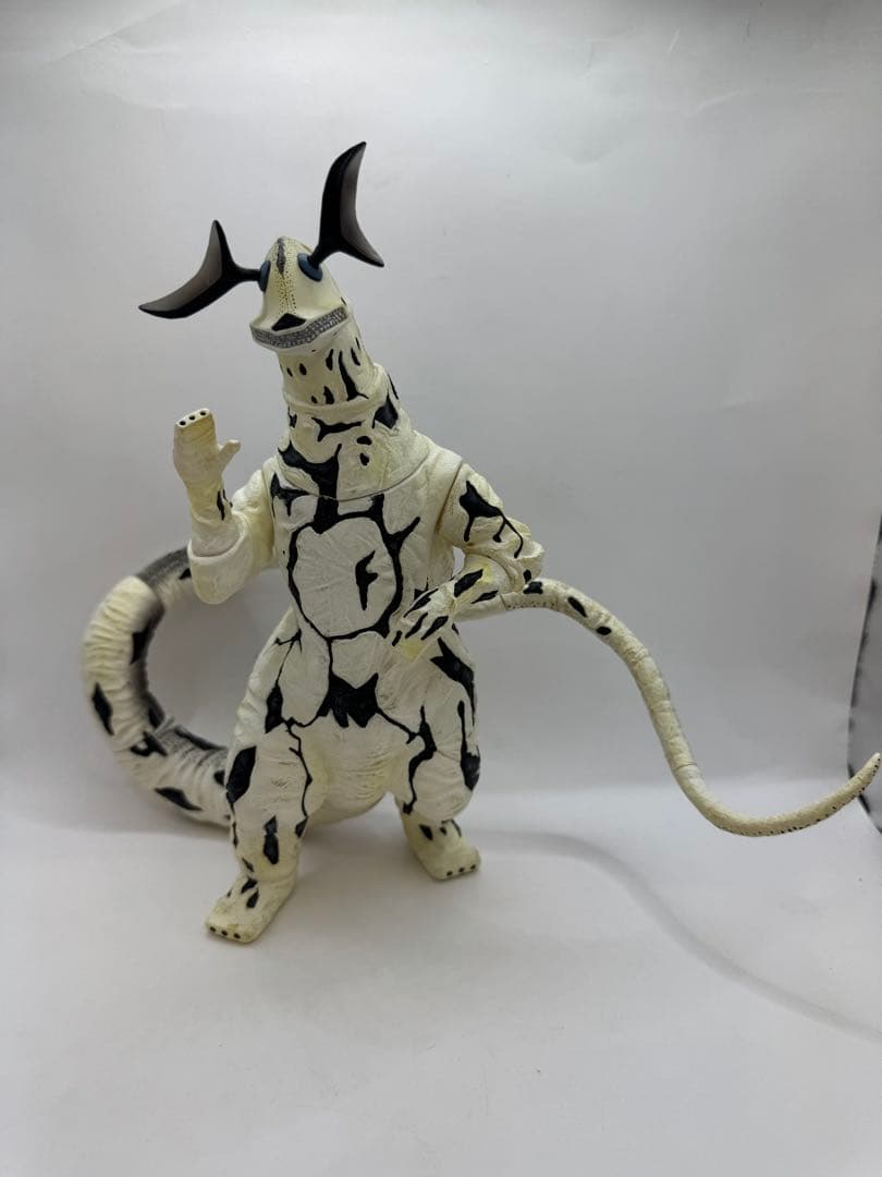 エクスプラス 大怪獣シリーズ エレキング - メルカリ