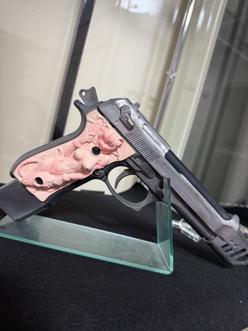 r*o様 モデルガン東京マルイベレッタM92F フル塗装 東京マルイ M92F ミリタリー（ゴールド塗装） | 銀の備忘録