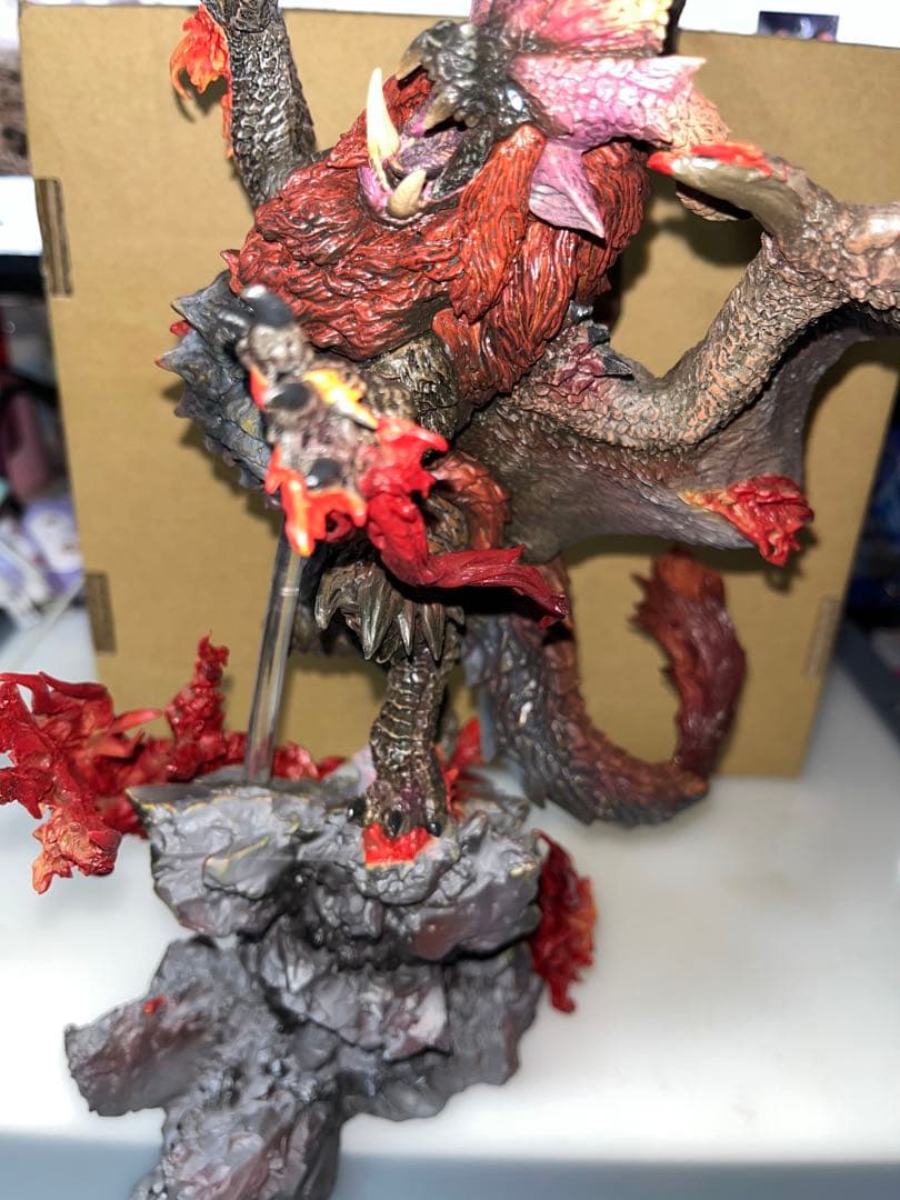 炎王龍テオ・テスカトル クリエイターズ モンハン モンスターハンター フィギュア