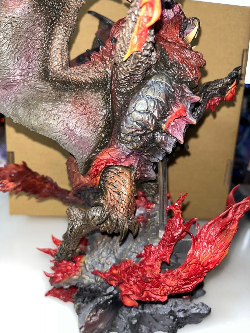 炎王龍テオ・テスカトル クリエイターズ モンハン モンスターハンター フィギュア