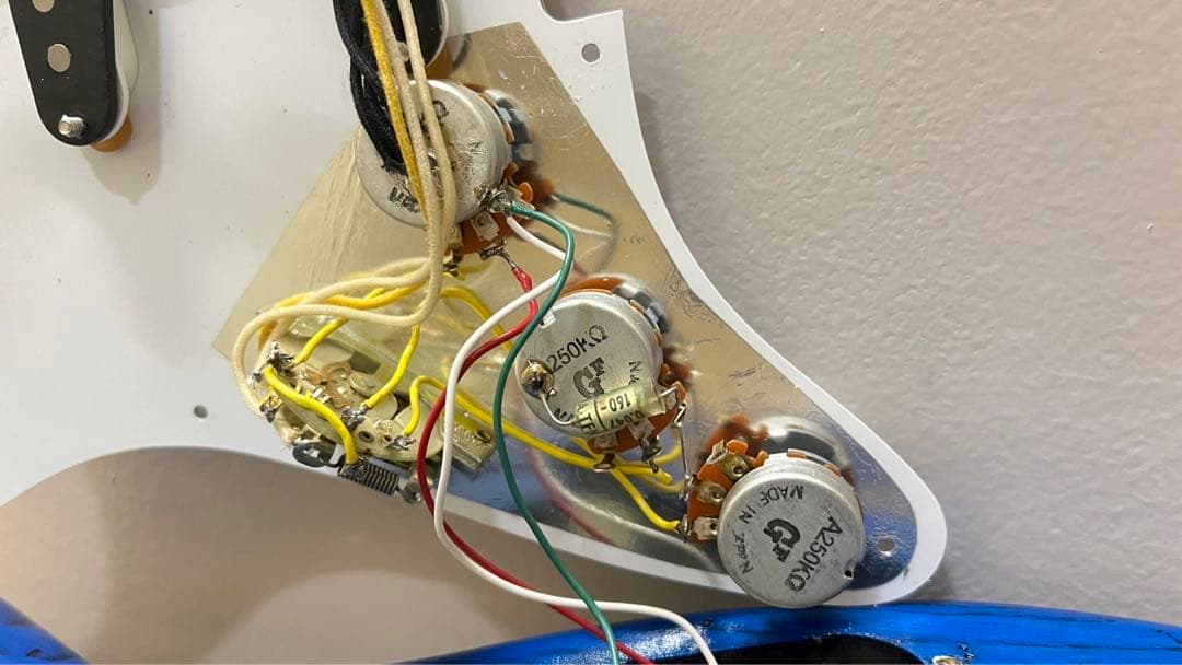 ストラトキャスターボディ　FENDER CUSTOM SHOP Fat50's