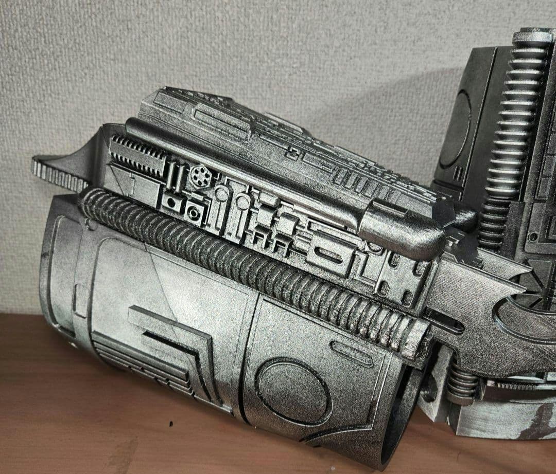 実物大　プレデター　リストブレイドガントレット　レプリカ　エイリアン