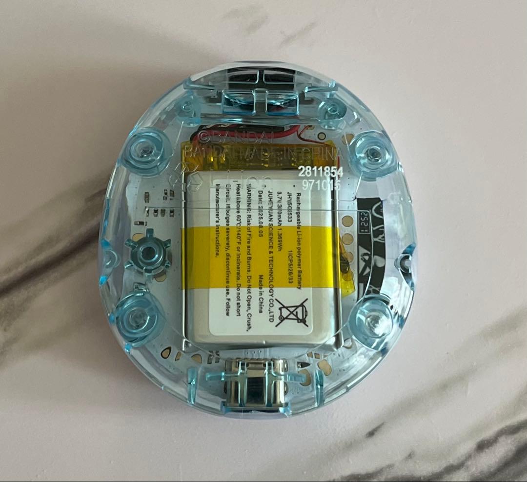 中古】Tamagotchi Uni Prism White たまごっちユニ - メルカリ