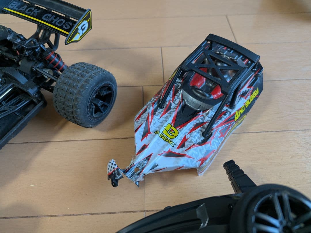 DEERC ラジコンカー オフロード 4WD 高速 40km/h RCカー