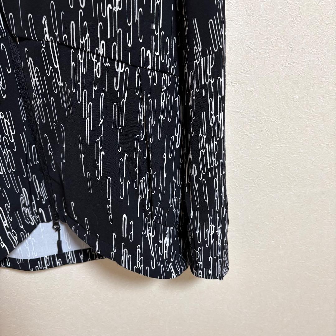 ウノピゥウノウグァーレトレ 4WAY総柄グラフィックスタンドネック