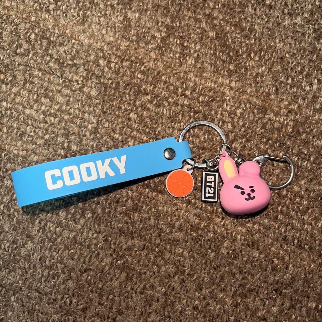 BTS ジョングク BT21 クッキー 小物ケース キーホルダーセット - メルカリ