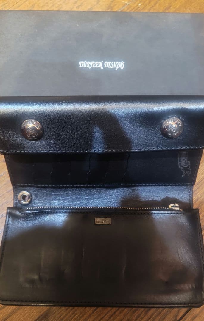 あき様専用75300THIRTEEN DESIGNS ブラックふたつ折り財布 - メルカリ