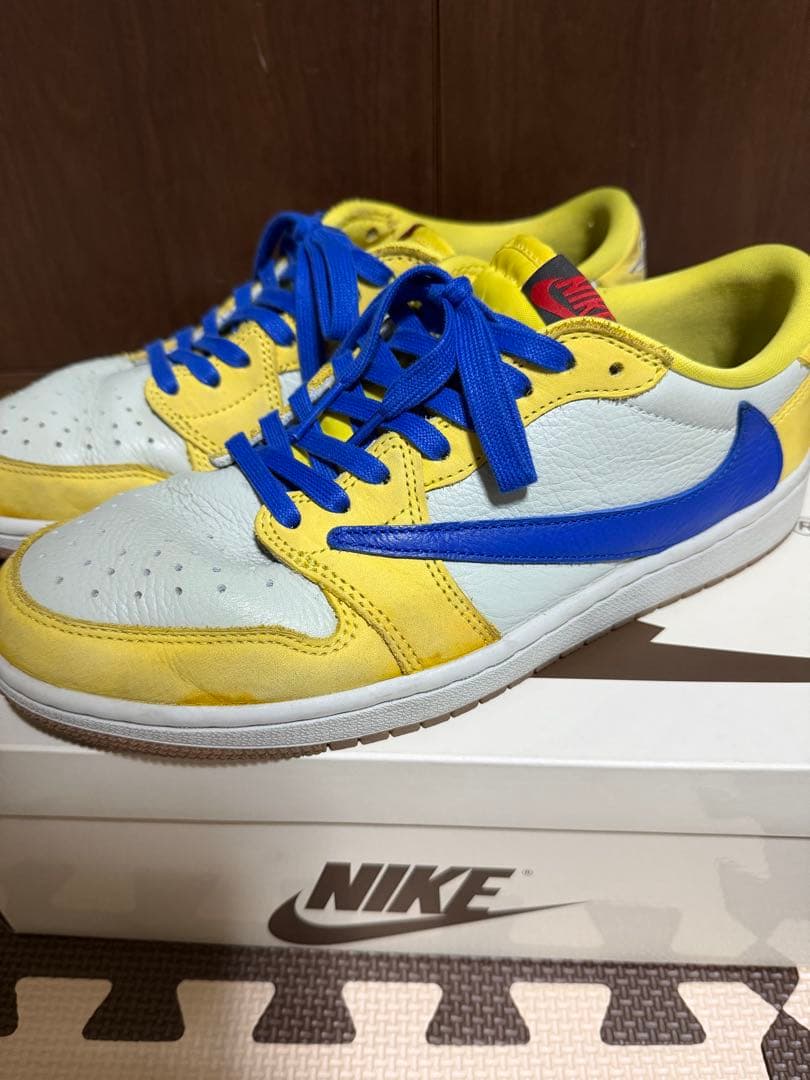 Travis Scott × Air Jordan 1 Low \"Canary\"