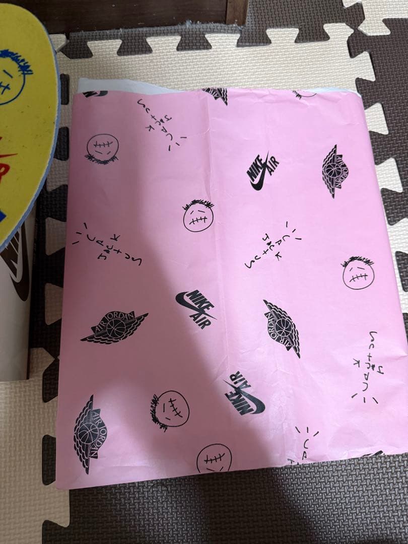 Travis Scott × Air Jordan 1 Low \"Canary\"