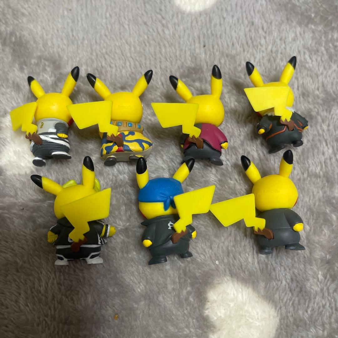 フィギュアコレクション　ボスごっこピカチュウ
