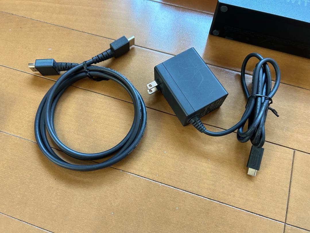 Nintendo Switch 青/赤 本体 画面保護フィルム、ケース付 - メルカリ