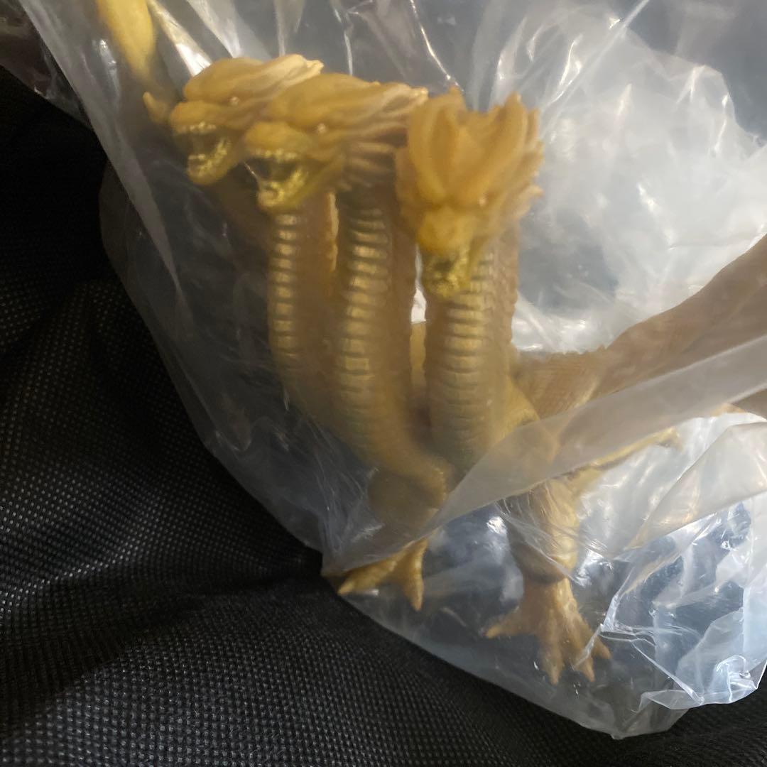 新品　限定　ムービーモンスターシリーズ キングギドラ　2019 重塗装ver. Amazon.co.jp: ムービーモンスターシリーズ キングギドラ2019 重塗装