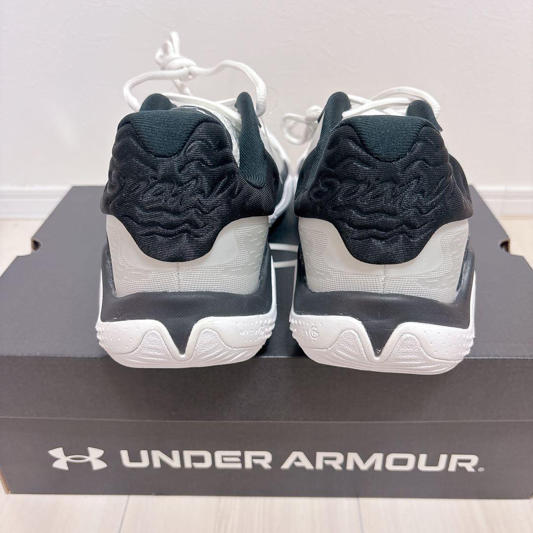 【新品未使用】UNDER ARMOUR SPAWN 7 27.5cm バッシュ