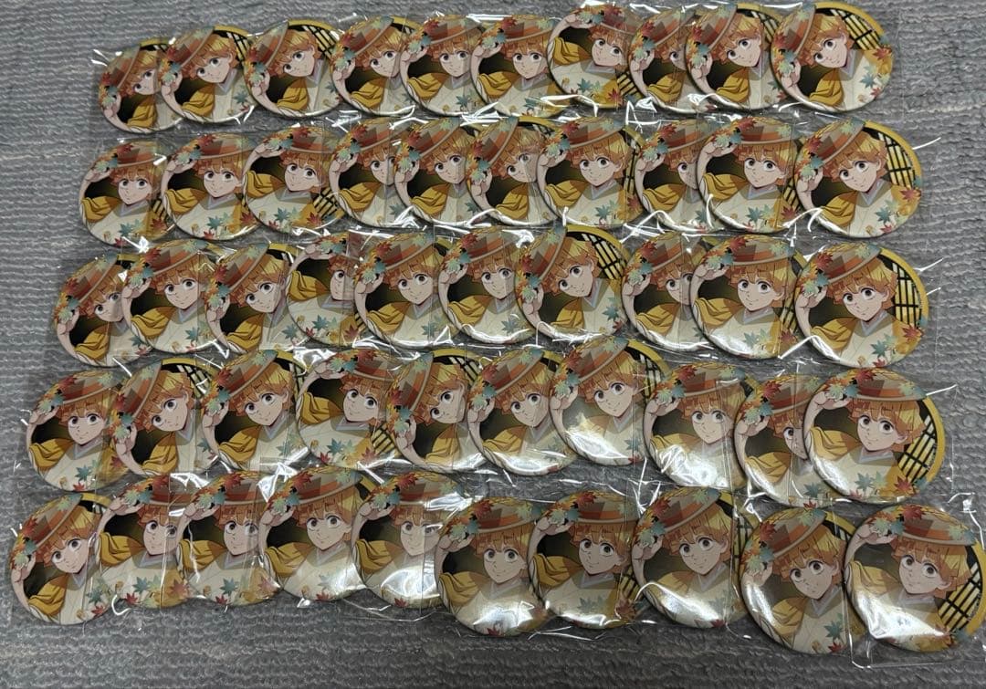 公*o様 鬼滅の刃 京まふ 我妻善逸 缶バッジ 50個 アニメ「鬼滅の刃」 缶バッジ3個セット