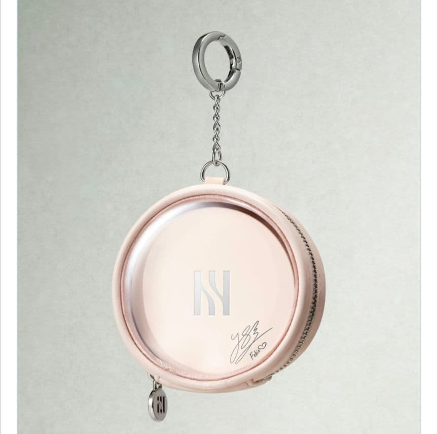 HERA☆クッションファンデケース☆フィリックスエディション - メルカリ