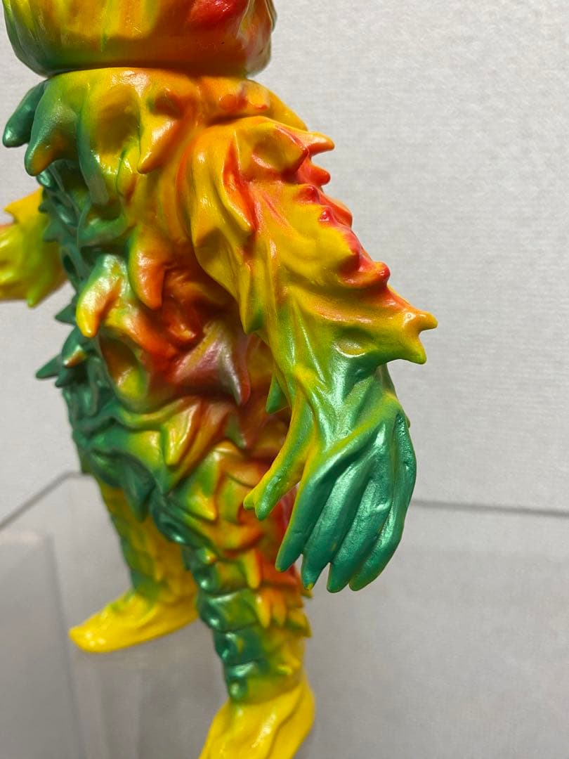 ベアモデル　ワイアール星人　ソフビ