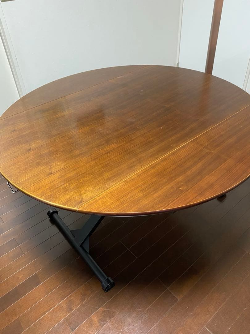 木製円形ダイニングテーブル 高さ調整　東馬　引取り限定 東馬（Tohma） 収納棚付き ダイニングテーブル 丸 110cm オーク 無垢材