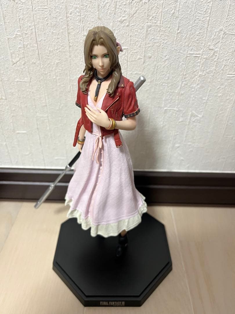 ファイナルファンタジー セフィロス、クラウド、エアリスフィギュア　セット