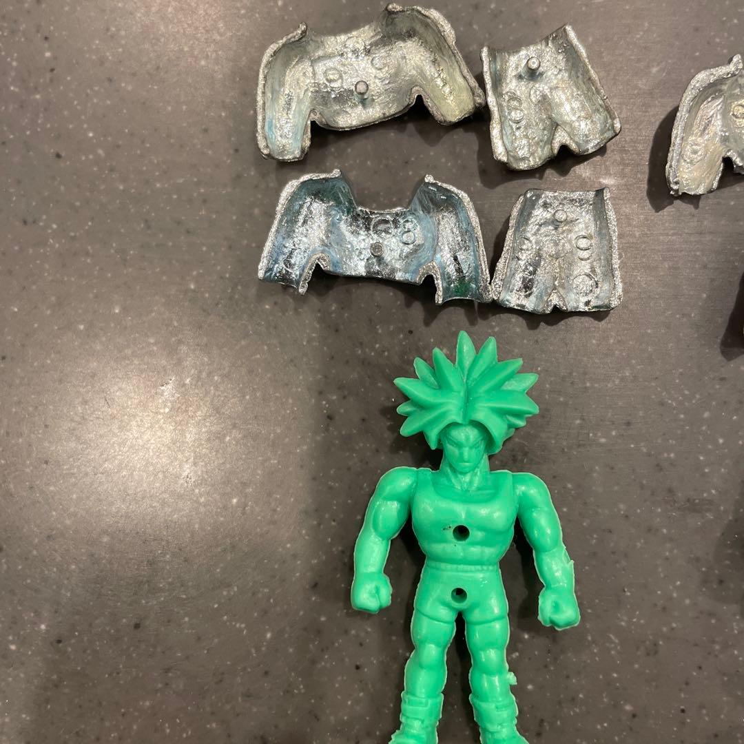 ドラゴンボール ドラ消し メタルクロスアップ 4体 緑 消しゴム 悟空 悟