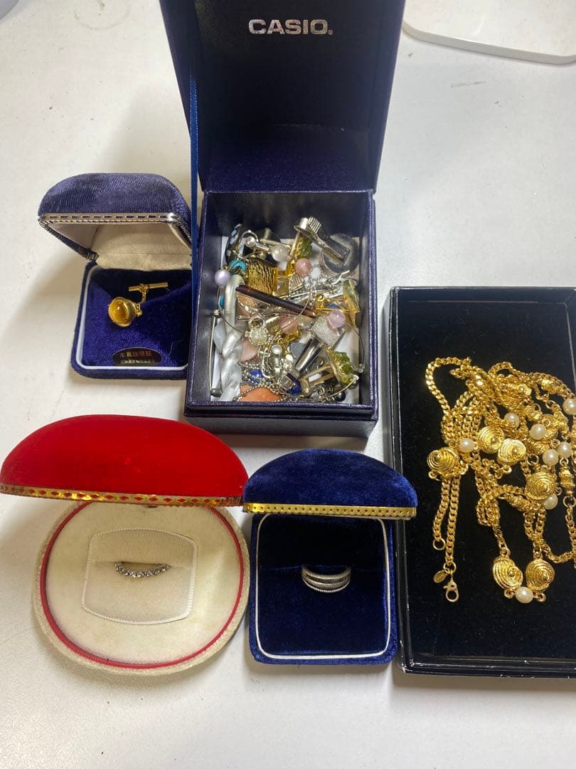 h*s様 ⭐︎③ 遺品整理　まとめ売り　大量　レディース　断捨離　昭和レトロ　ア 料金・メニュー | 遺品整理・生前整理なら TECOT｜枚方・交野を中心に