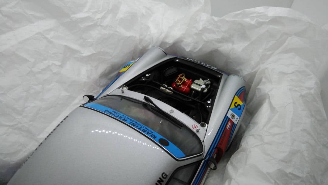 ポルシェ　911 カレラ RSR ターボ　1/18