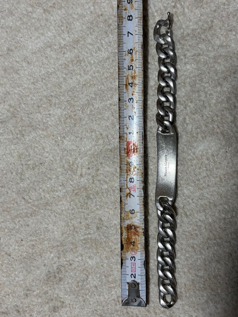 Maison Margiela】ロゴカーブチェーン ブレスレット NUM4 - メルカリ
