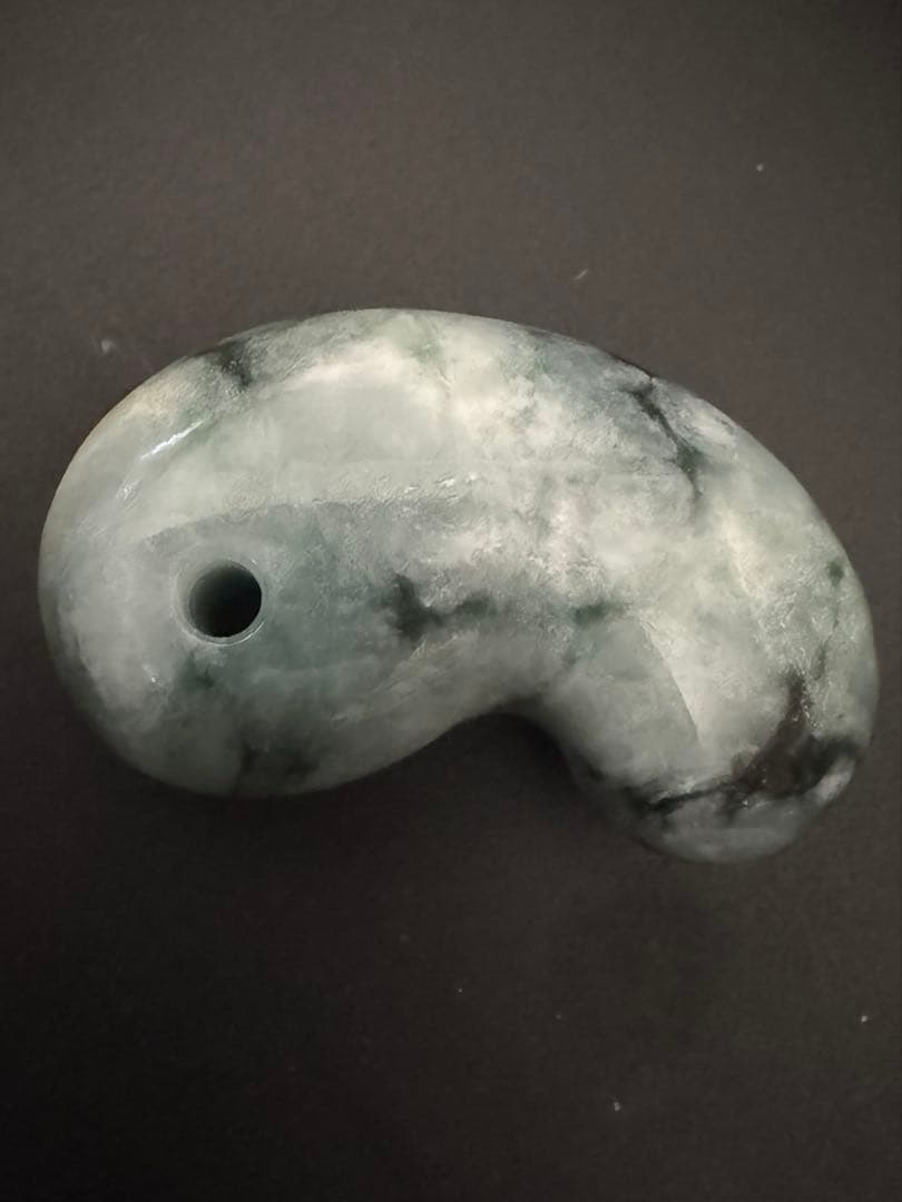 【糸魚川翡翠】勾玉