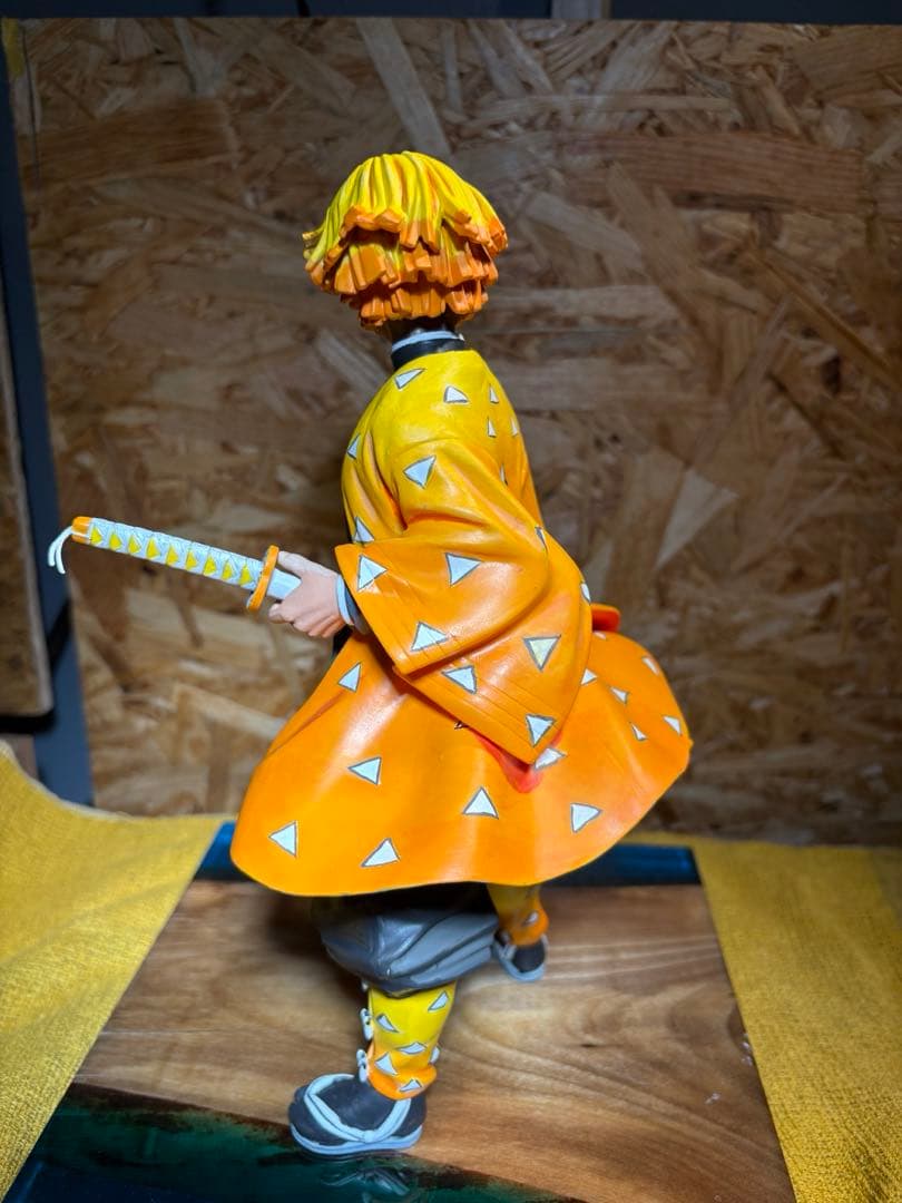 鬼滅の刃 我妻善逸 リペイント フィギュアMASTERLISE 二次元塗装