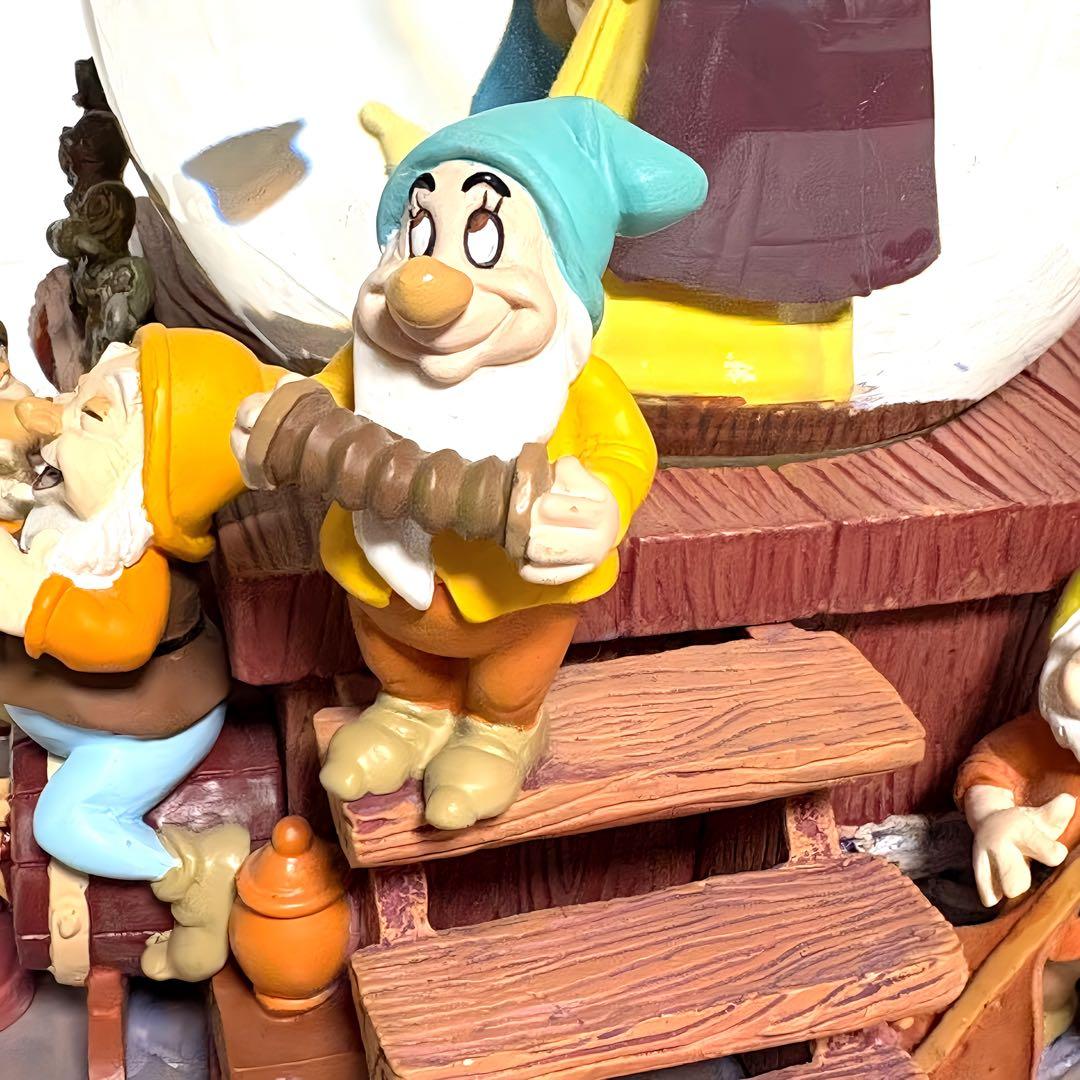 ディズニー　白雪姫　7人の小人　スノードーム　オブジェ