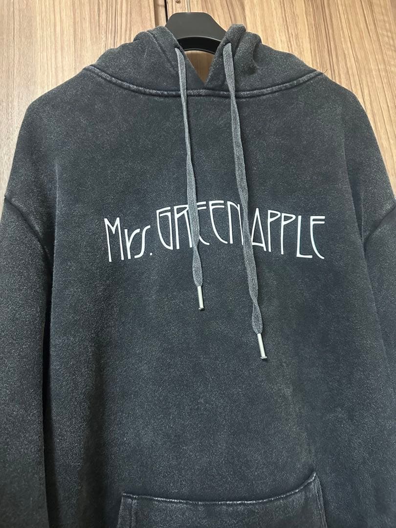 Mrs. GREEN APPLE EDEN to BABEL フーディ　L