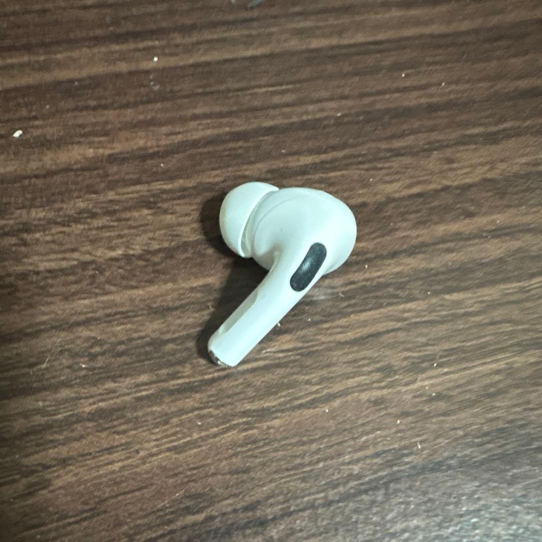 AirPods Pro2 片耳 Apple Apple AirPods Pro 2 右イヤホンのみ USED美品 エアーポッズ