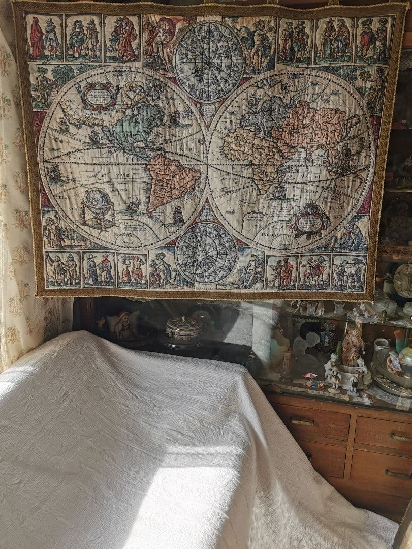 アンティークドイツ ローゼル 17世紀世界地図天体図 ブティ風キルト タペストリ 17世紀】アンティーク地図ポスター[A NEW AND ACCVRAT MAP OF THE