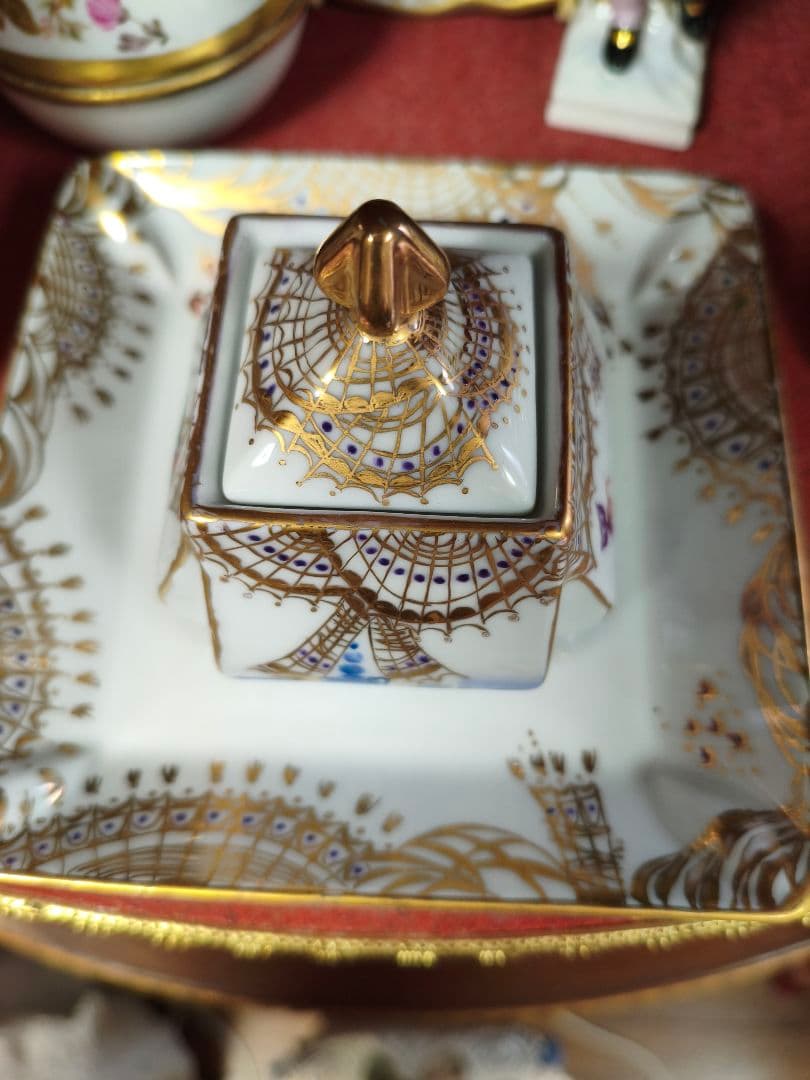 マイセンの千夜一夜模写香合