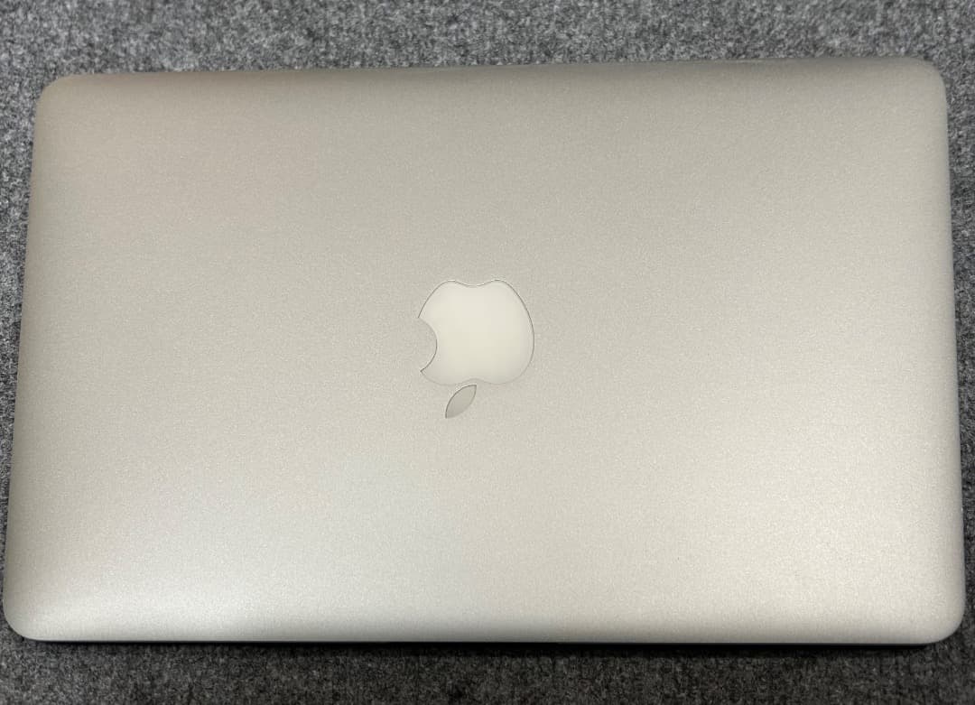 充電回数11回 MacBook Air 2015 i5 1.6Ghz 11インチ