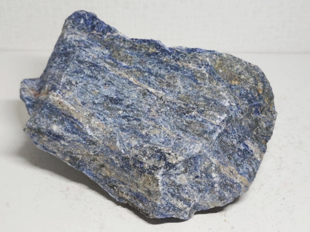 ソーダライト 2.6kg ラピスラズリ 原石 鑑賞石 自然石 鉱物 誕生石 水石