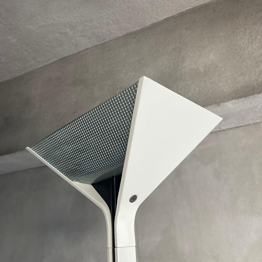 名作 FLOS Papillona フロス パピローナ フロアスタンドライト - メルカリ