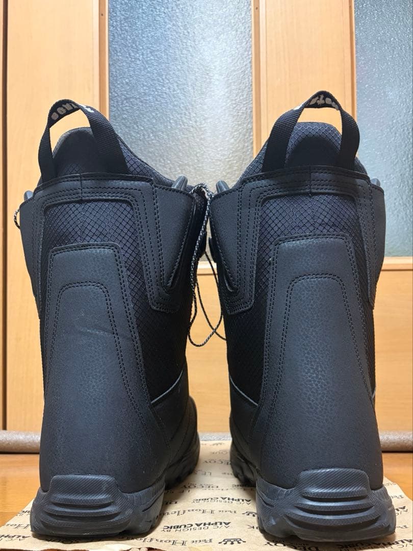 最終値下げ美品 Men'sMotoバートンスノーボードブーツ メンズモト25.5