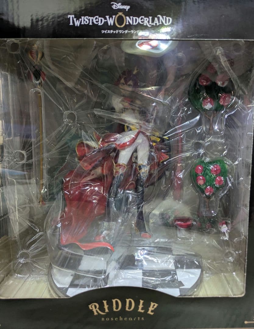 ツイステ　リドル　1/8スケールフィギュア アニプレックス