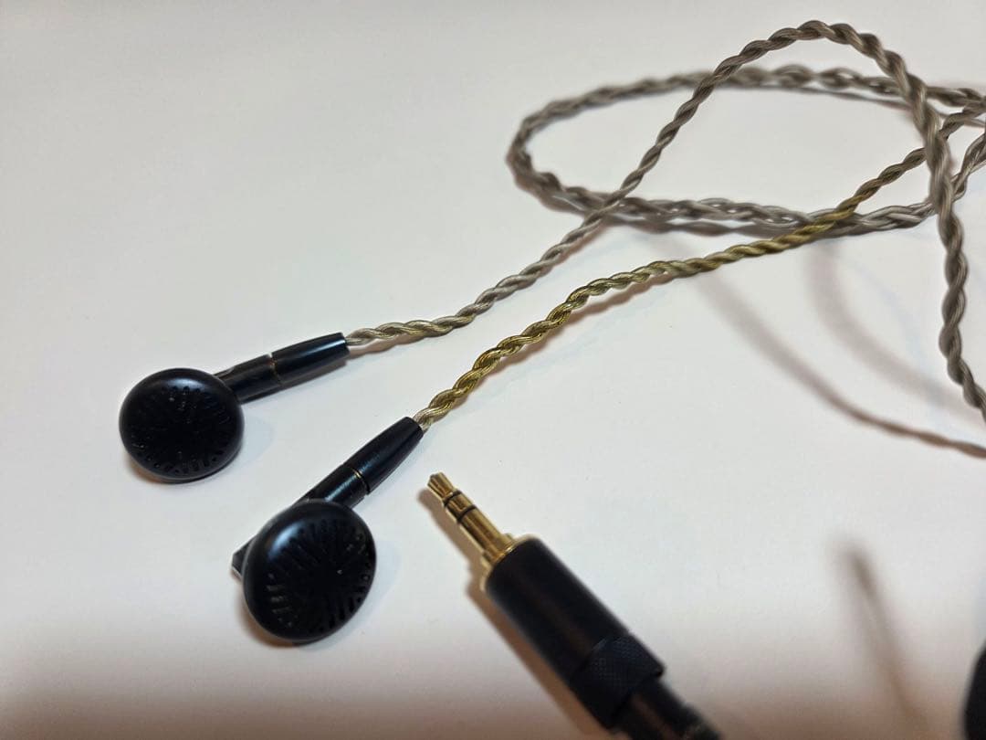 FiiO FF5 有線イヤホン 動作確認済み Amazon.co.jp: FiiO FF5 カーボンベースのダイナミックドライバー