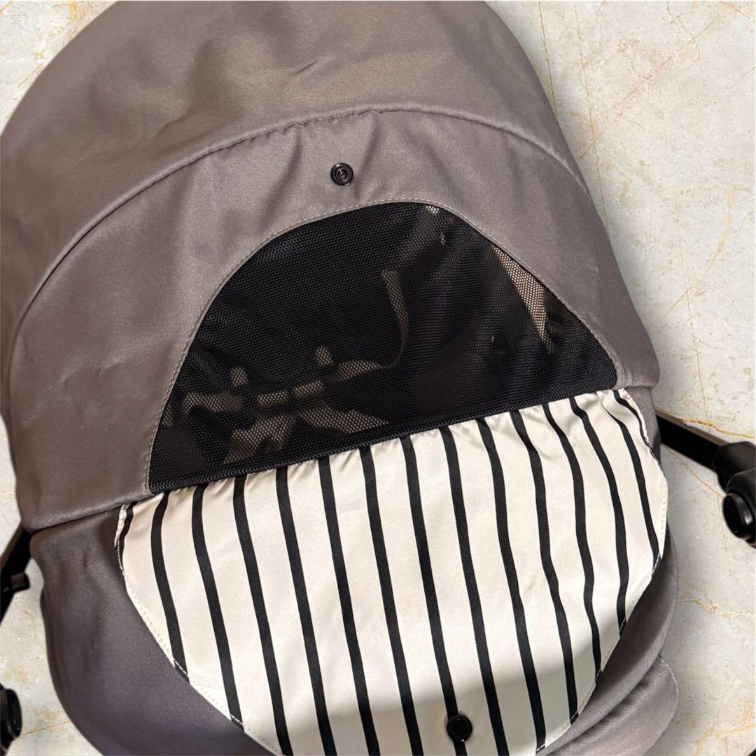 《美品》コンビベビーカー メチャカルハンディ　ブラック