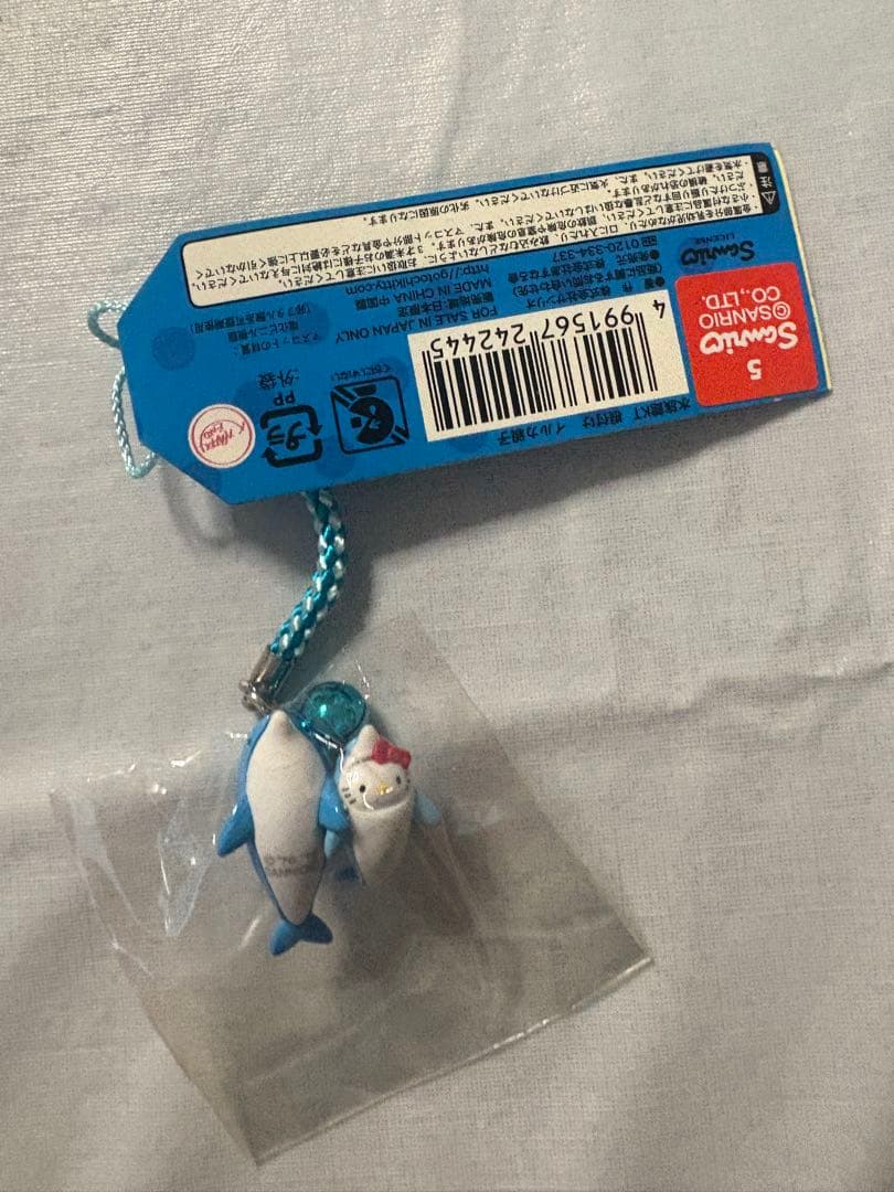 ご当地キティ根付け 激レア 親子イルカ - メルカリ