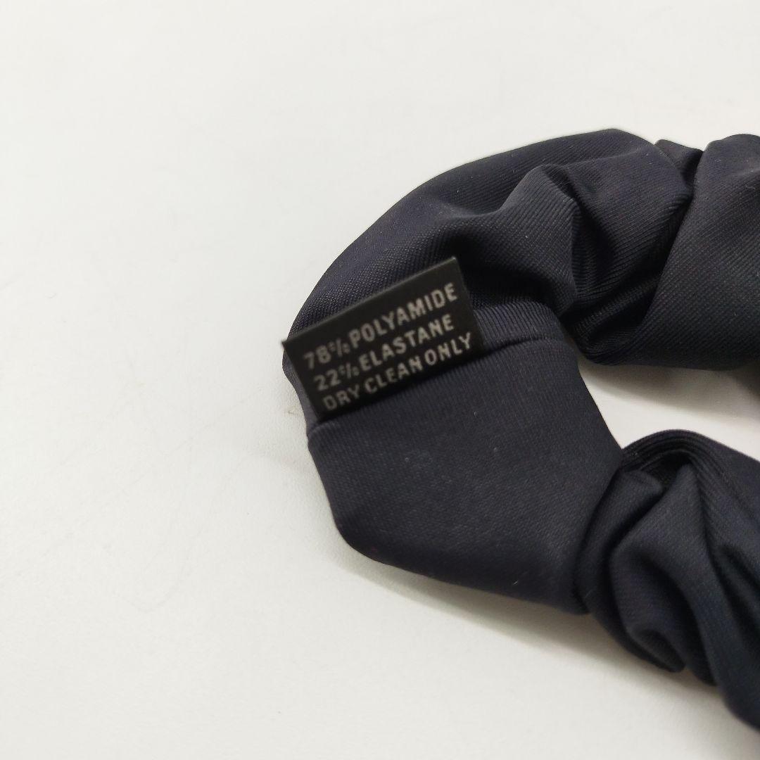 19131✨️バレンシアガ シュシュ ロゴプレート ブラック 髪留め Holli