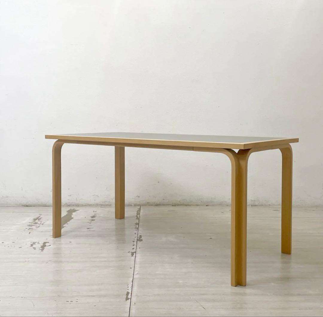 値下げ　マグナスオルセン　デスク　テーブル　アルヴァ・アアルト　リノリウム天板 北欧家具talo Aalto アルヴァ・アアルト テーブル（ブラックリノリウム）