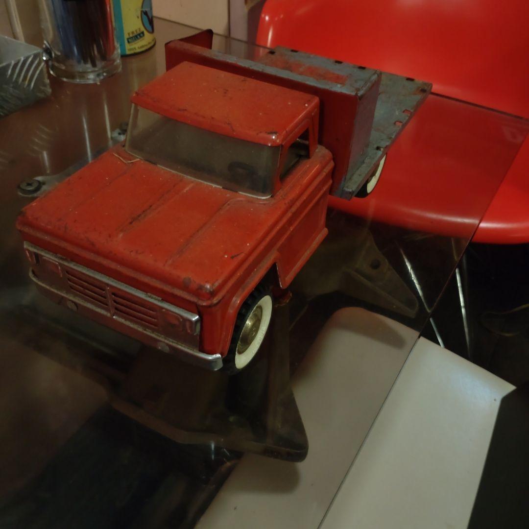 店じまいアメリカレトロ 赤 トラック おもちゃ 懐かしのブリキのおもちゃ トラック オーナメント （レッド）の通販