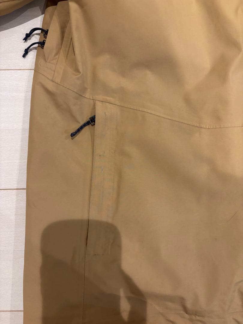 パタゴニア パウダータウンジャケットベージュGRBN 2024 - メルカリ