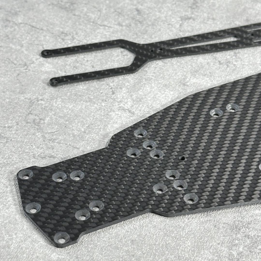 RD2.0 ヨコモ 特注品 カーボンシャーシ 2.0mm + アッパ a1101