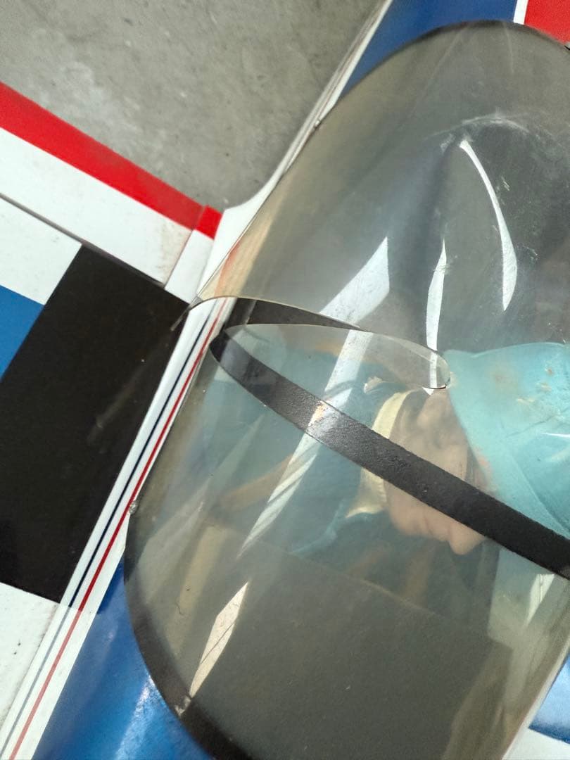 モーターグライダー RC飛行機 赤・青・白のストライプ