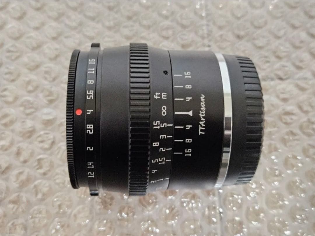 X マウント　TTArtisan 50mm f/1.2 単焦点レンズ Amazon.co.jp: TTArtisan 50mm F1.2 Xマウント 単焦点レンズ APS-C
