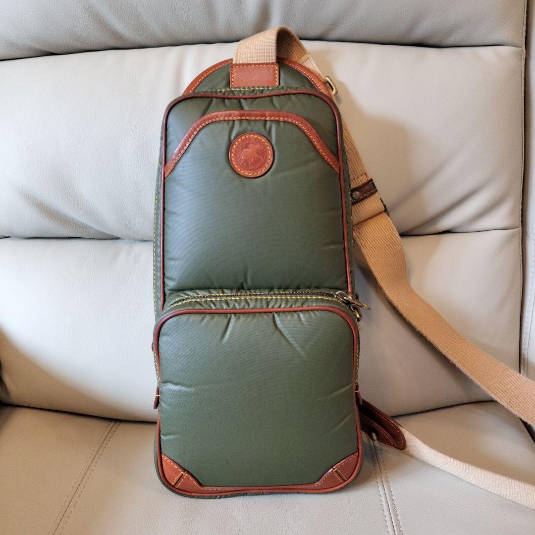 ハンティングワールド バチューサパス ボディバッグ グリーン - メルカリ