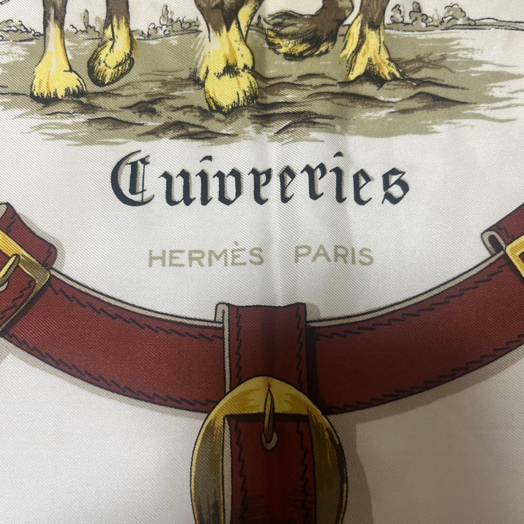 HERMESエルメス カレ90スカーフ \"Cuivreries\"シルク ベージュ